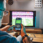 对关键赛事或信息敏感的赛事,可以选择临场投注-百家乐俱乐部-百家乐论坛